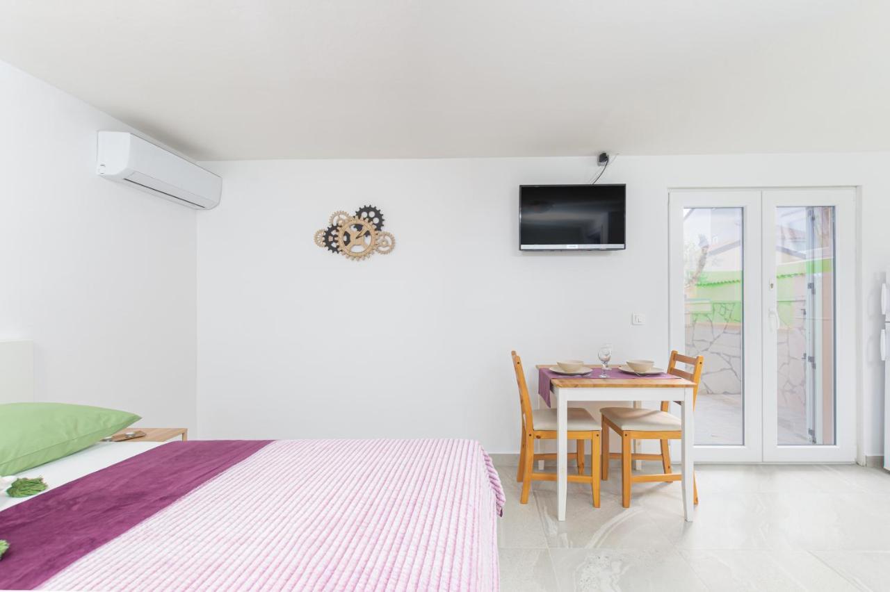 Studio Apartment Mali Медулин Екстериор снимка