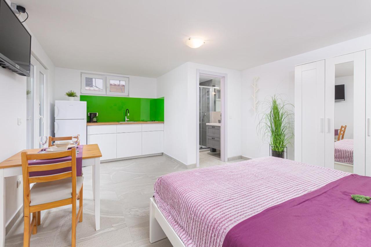 Studio Apartment Mali Медулин Екстериор снимка